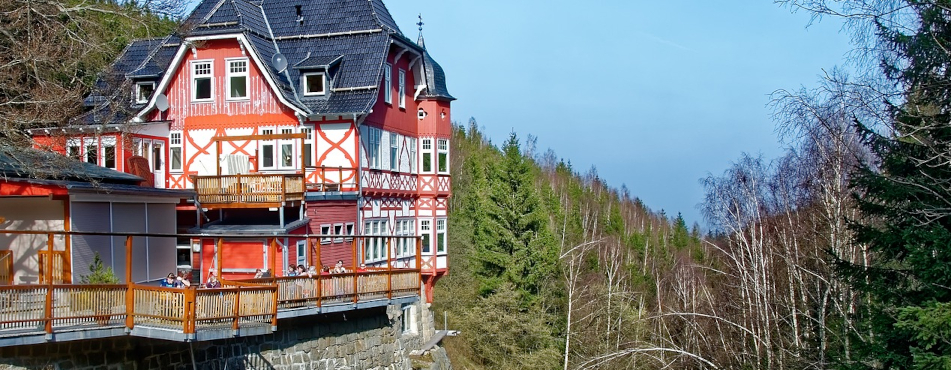 Harz Landschaft mit Fachwerkhaus